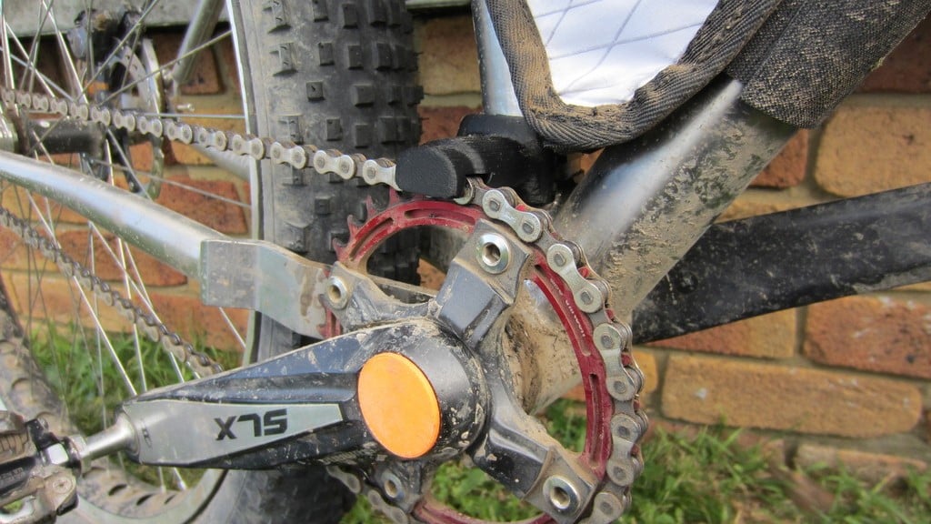 Help your chain stay on its designated path