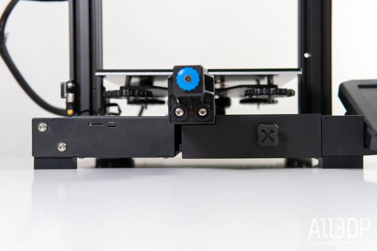 Image of Creality Ender 3 V2 vs Ender 3 (Pro): The Differences: Bed Leveling