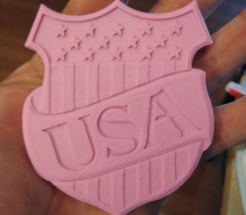 This USA plaque is a nice decoration for the holiday