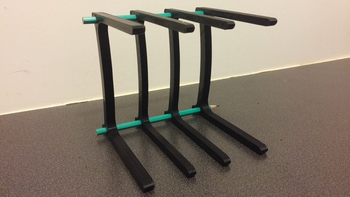 This stand won't exhaust your spool of filament