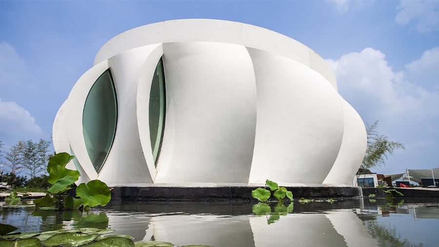 The Lotus House did not use tradicional 3D printing construction methods