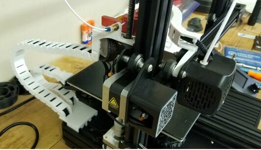 Foto de Upgrade Ender 3/V2/Pro/Max/Neo: Corrente de guia dupla para cabos