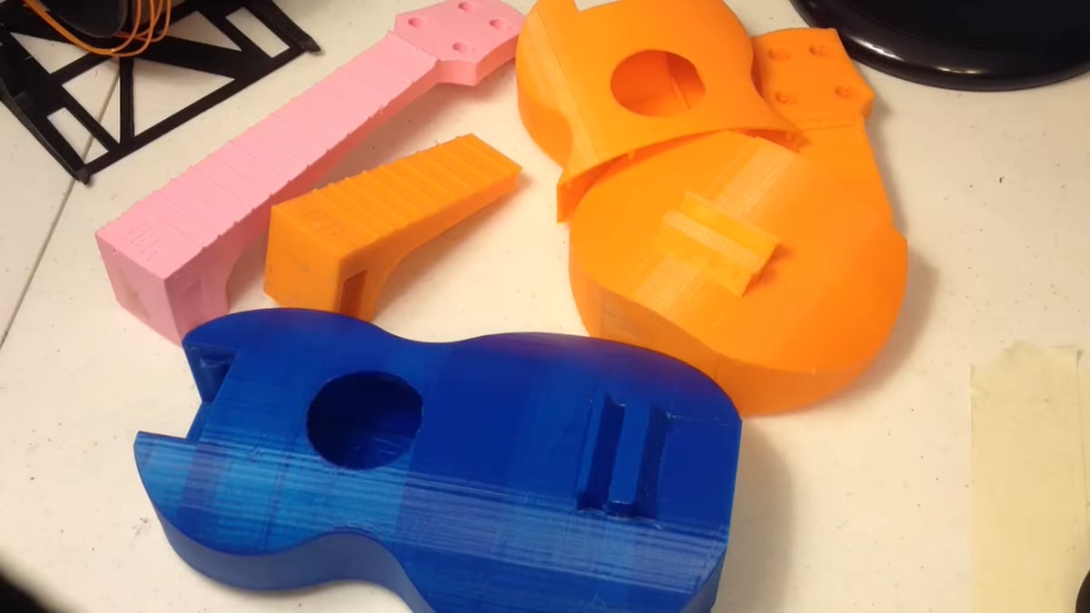 This ukulele can be printed in two or three parts