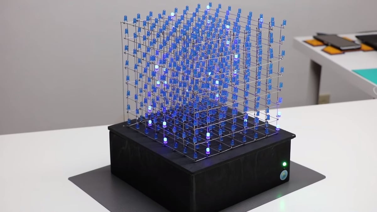 The LED cube creates art with Arduino