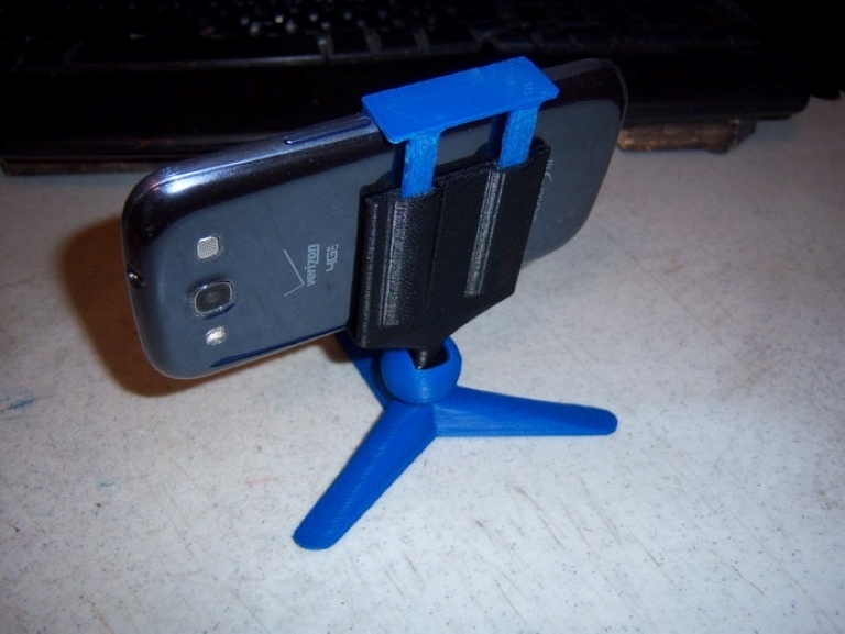 Adjustable for a variety of phones