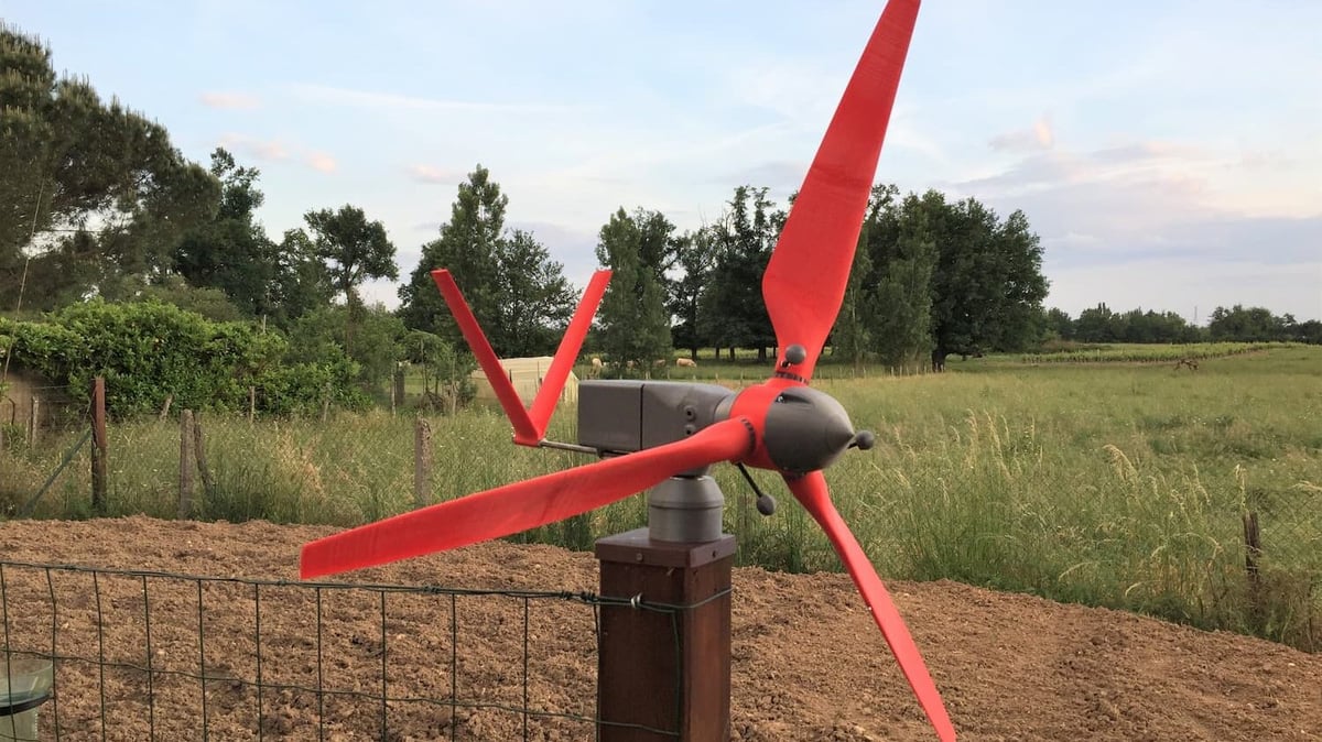 Thanks to its design, this wind turbine is capable of generating 50 watts of power