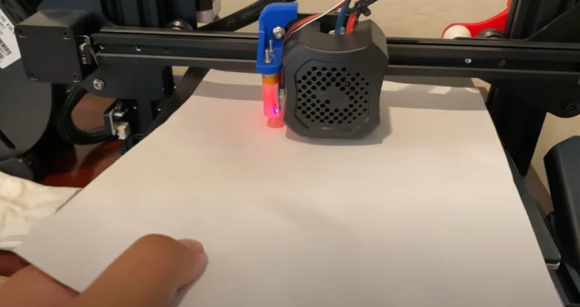 A piece of paper can help to calibrate your Ender 3 V2's Z offset