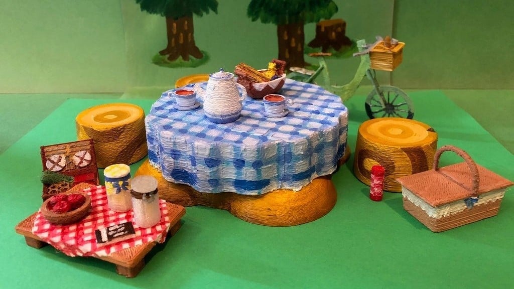 Take your 3D printed characters on a picnic day with this picnic set
