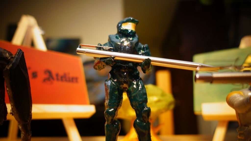 Master Chief has got your back, and your pen