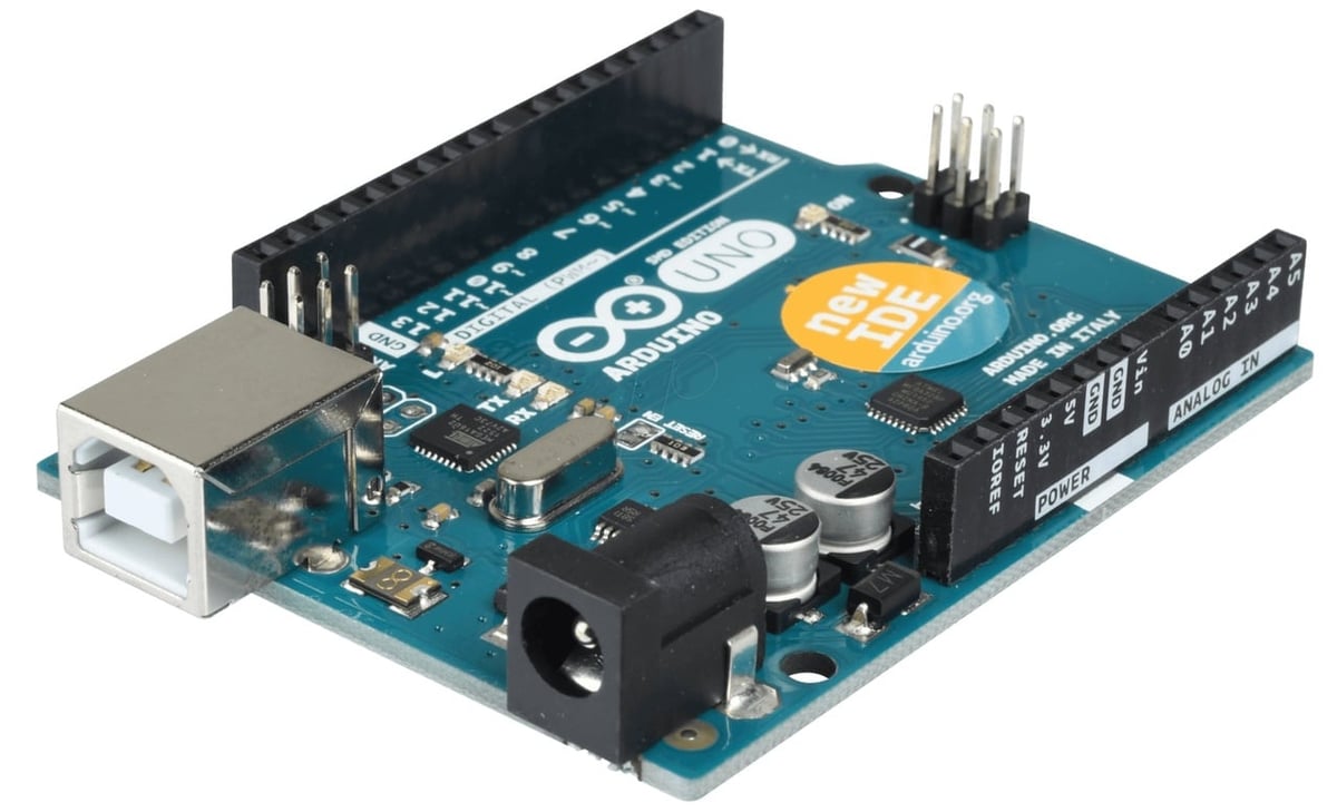 The Arduino Uno is just one of the many types of Arduino options available
