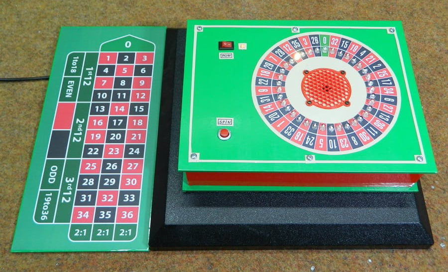 Create a game of Roulette with the Arduino Nano