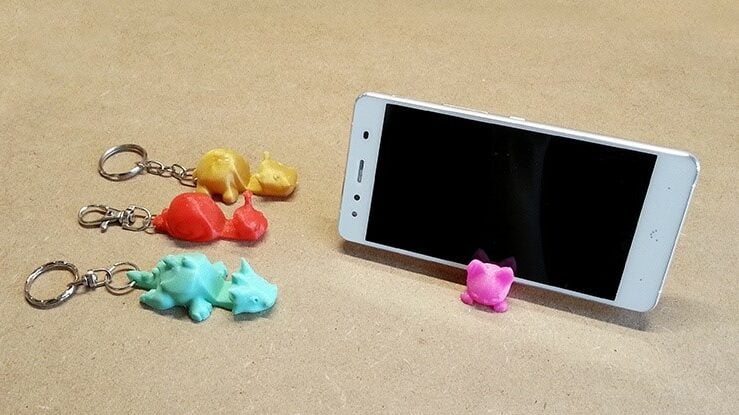 There are several adorable animal options for this phone stand