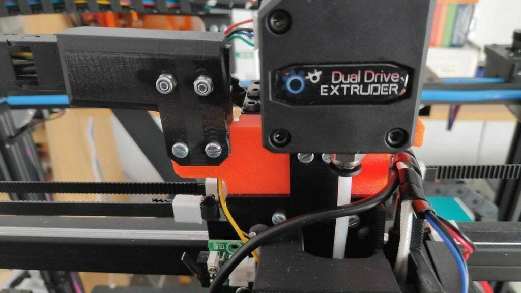 A direct drive extruder makes printing flexible materials easier