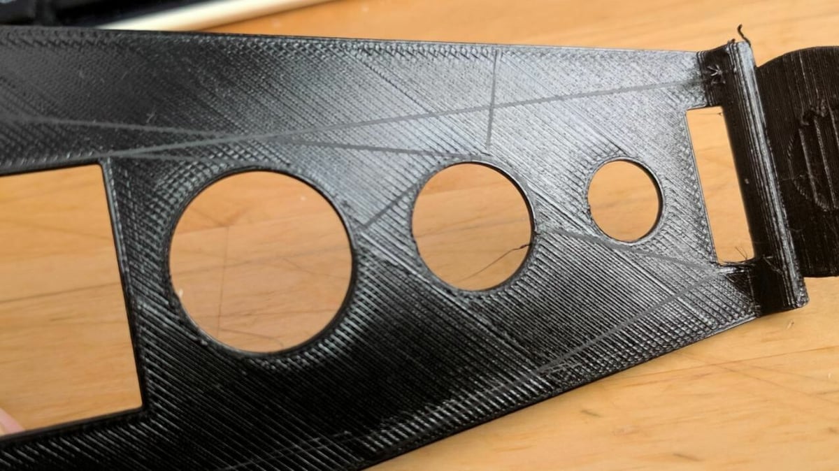 Using the right combing mode can prevent layer scarring on the top of prints
