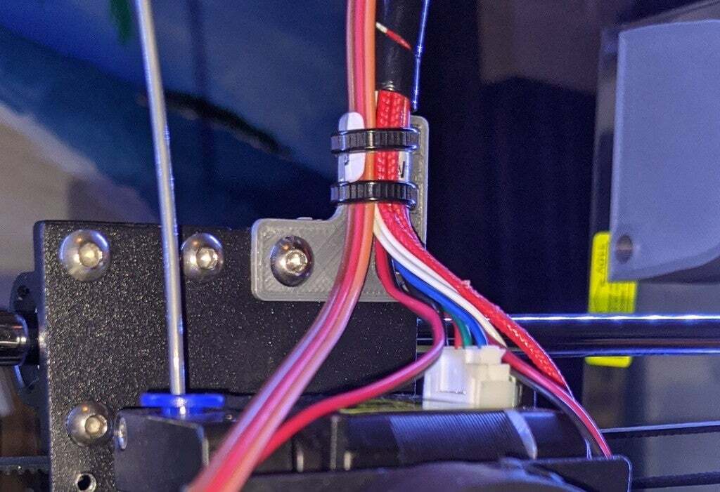 Use this simple design to keep wires in place