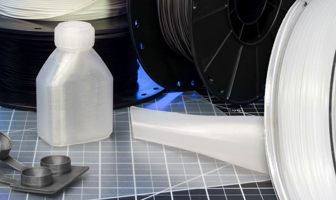 Ultimaker Polypropylene filament is only available in one color: transparent