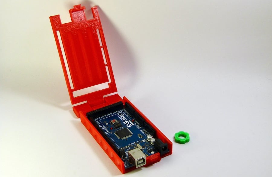 The hinged Mega case by 3DTinkerer should be easy to print and require basically no assembly