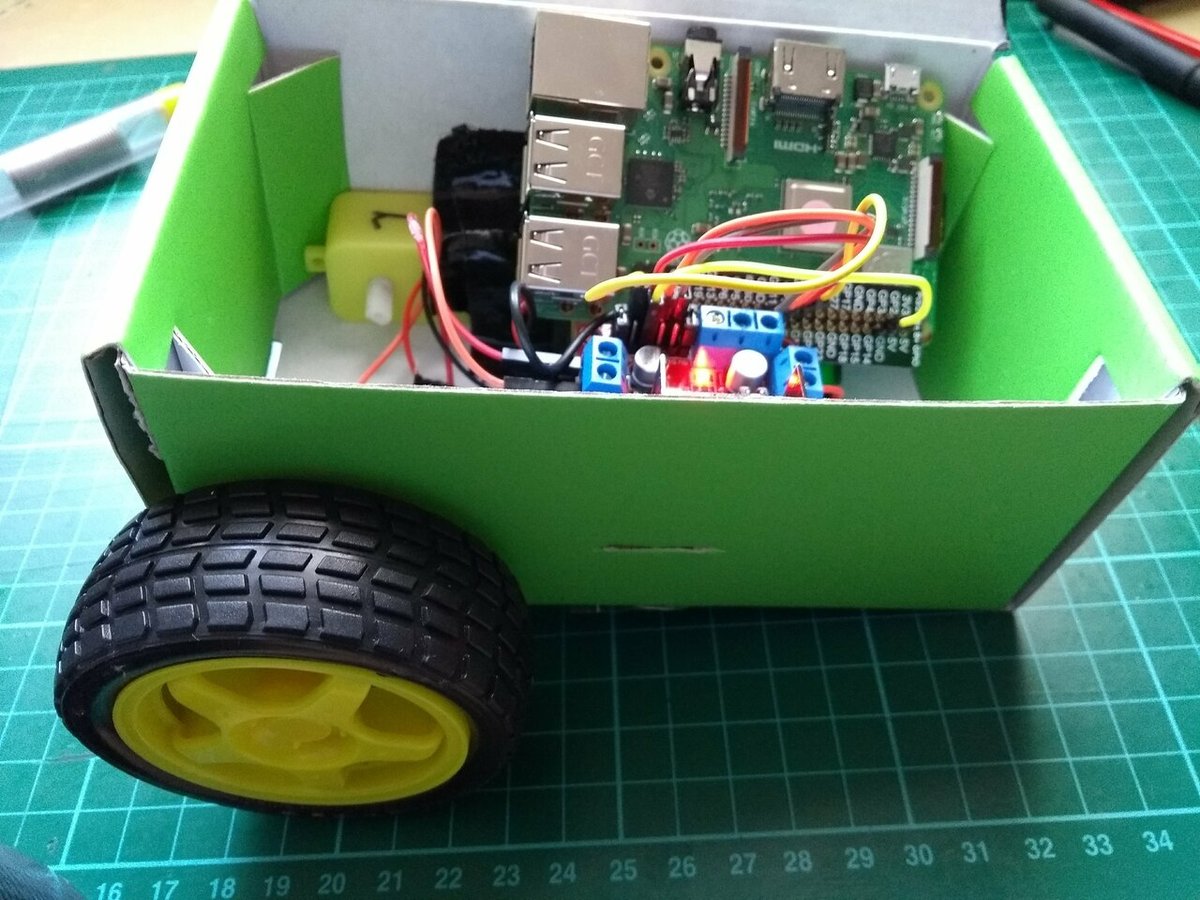 A beginner-friendly robotic buggy made with a Raspberry Pi