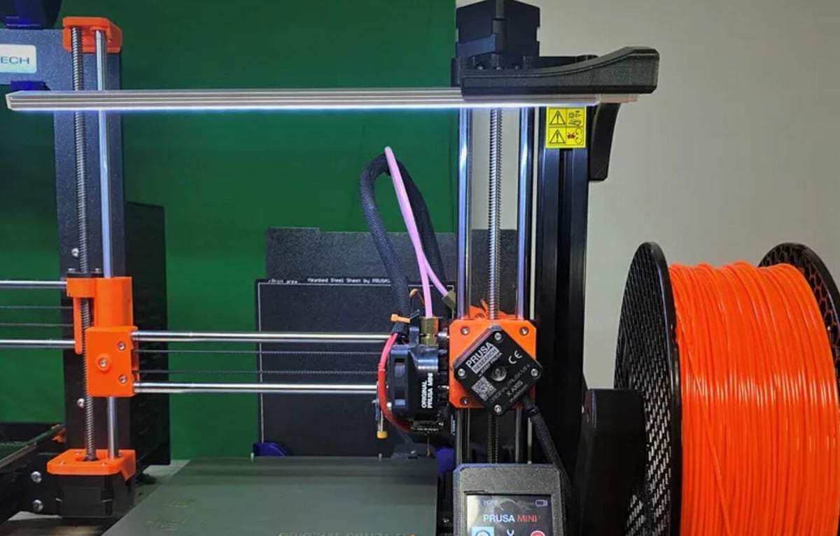 Add an overhead light to the Prusa Mini+ with a 3D printed attachment