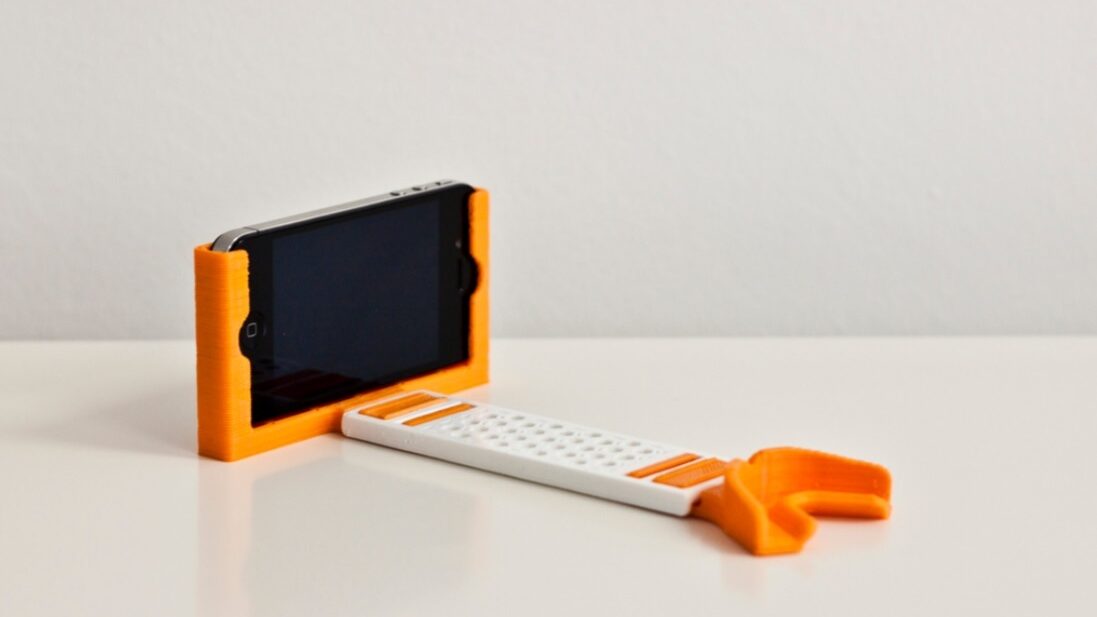 Who wouldn't be impressed by this gum phone?