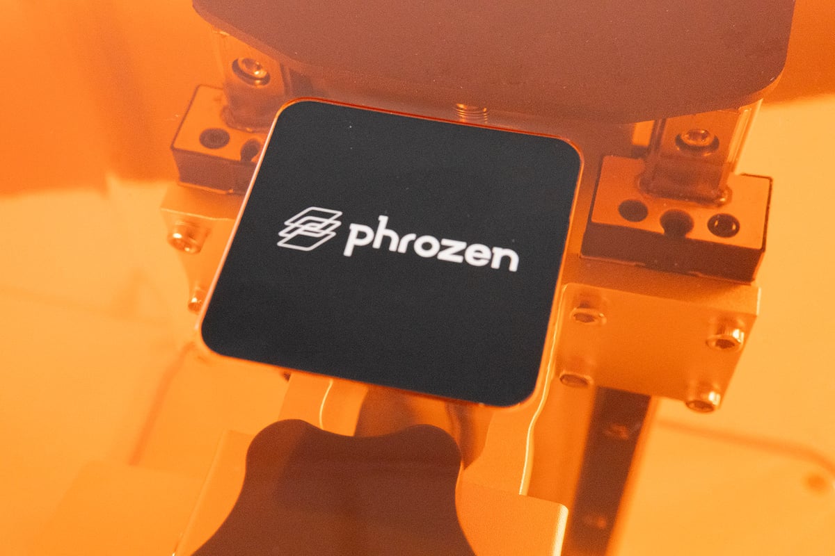 3D Printer Review: Phrozen Sonic Mini 8k S - Make