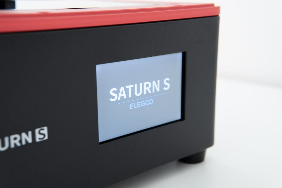 Elegoo Saturn S Review: Trace of the Past