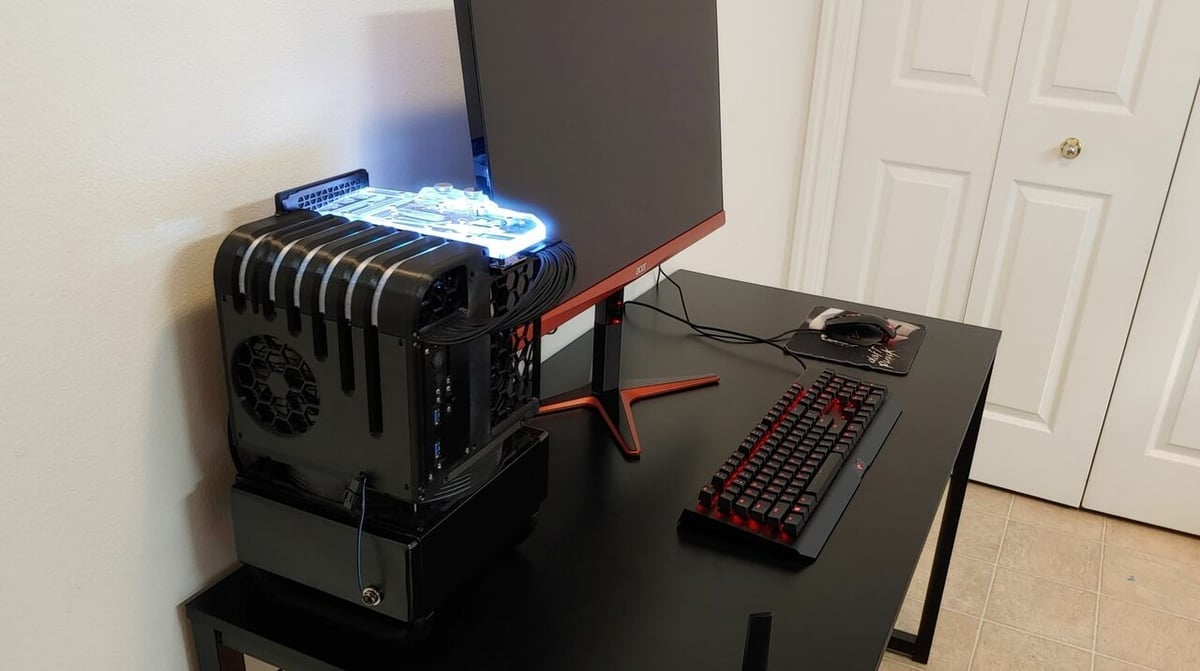 You can fit CPU and GPU water cooling systems on this small PC case