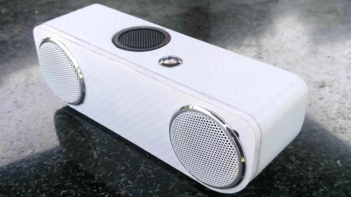 This speaker is battery-powered, making it portable