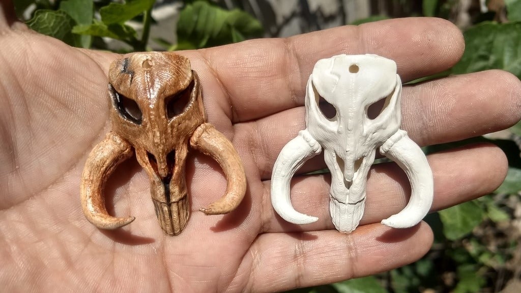 This mini mythosaur skull makes a great keychain or pendant