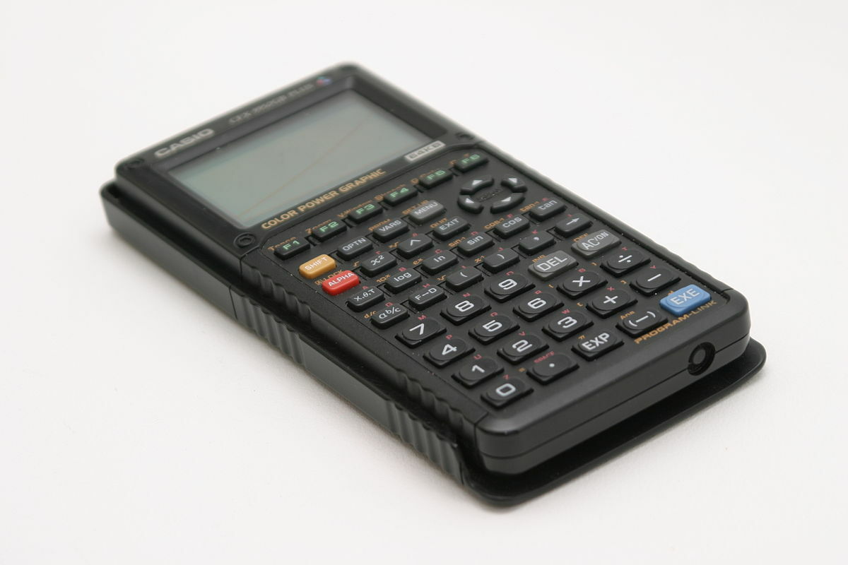 File:Calculatrice TI 83 +.JPG - Wikimedia Commons
