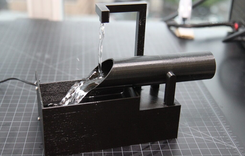 Give your desk some zen with this fountain
