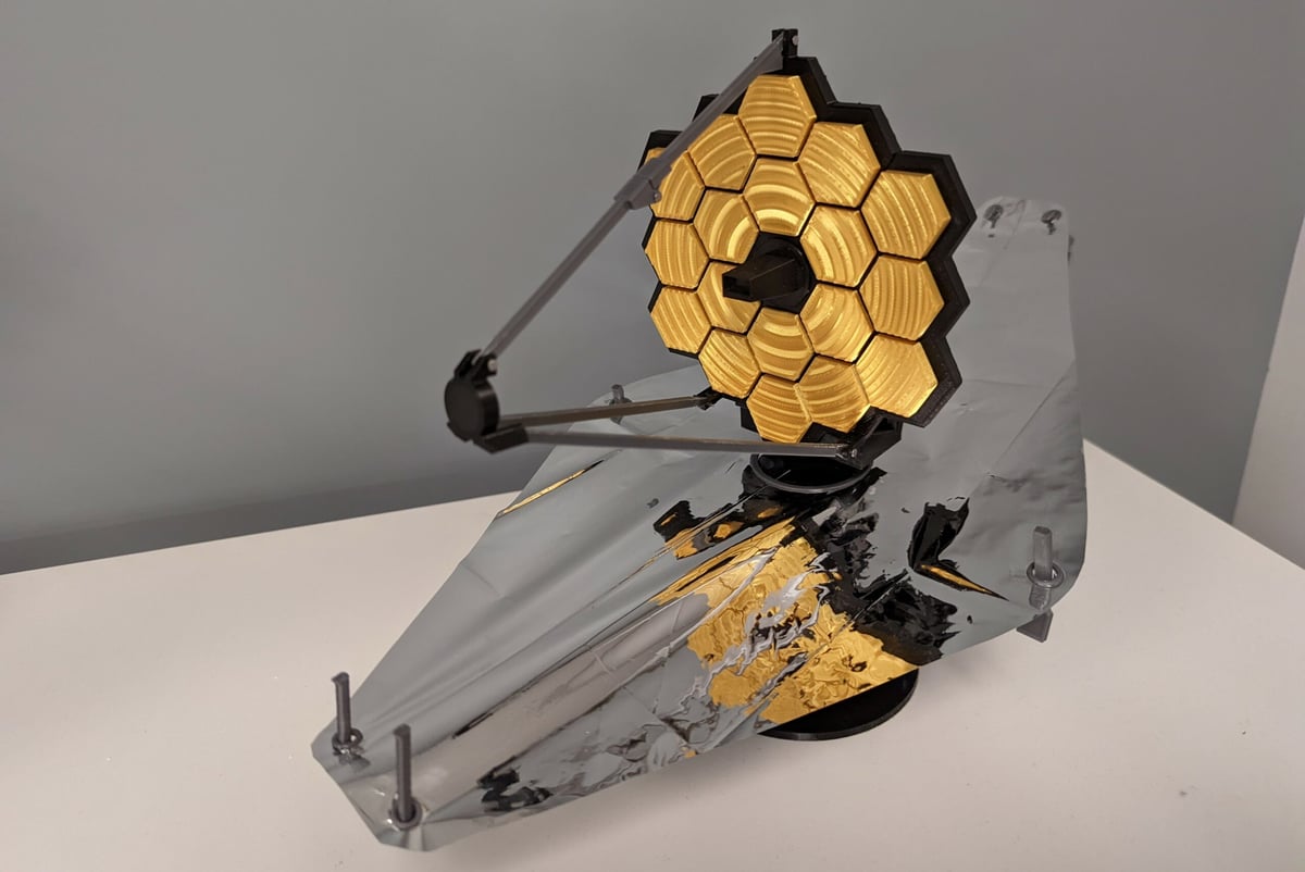 This 3D printed version of the James Webb space telescope is foldable