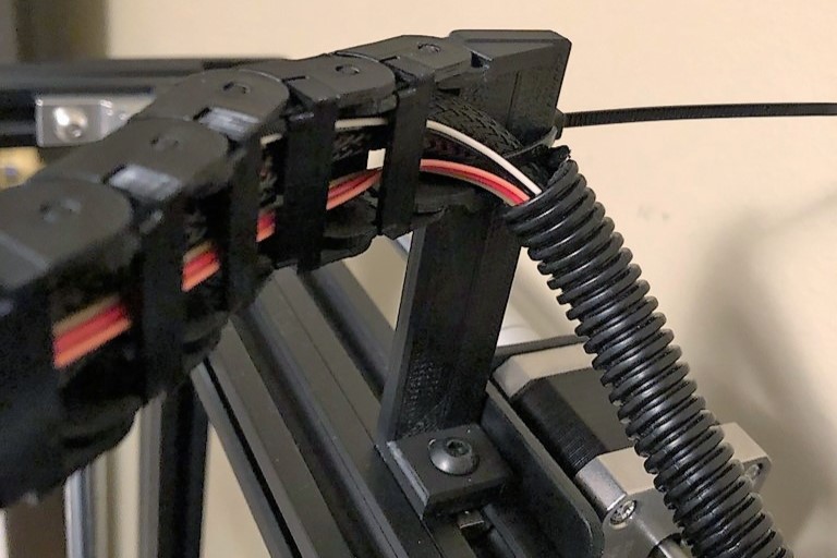 A cable chain avoids undesired tangling