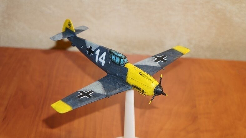 The assembled and painted BF-109