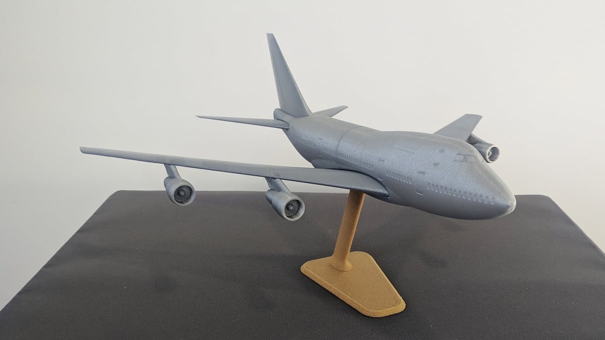 The printed Boeing 747 SP
