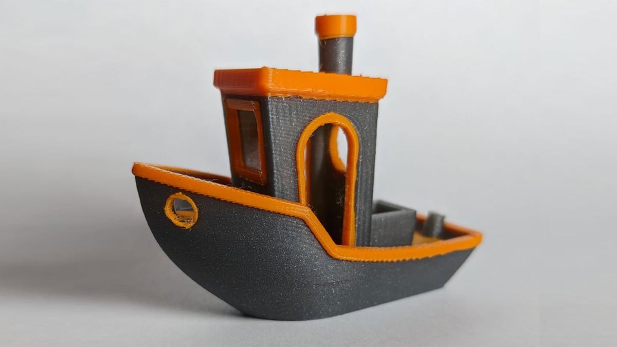A multi color Benchy 3D printed with a Jubilee toolchanger