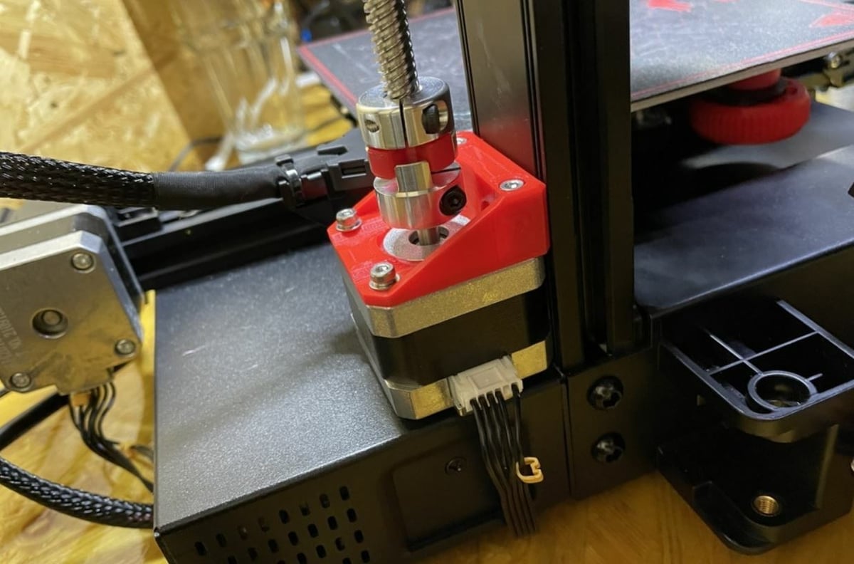 This 3D printed mount ensures the motor doesn't come loose from the frame