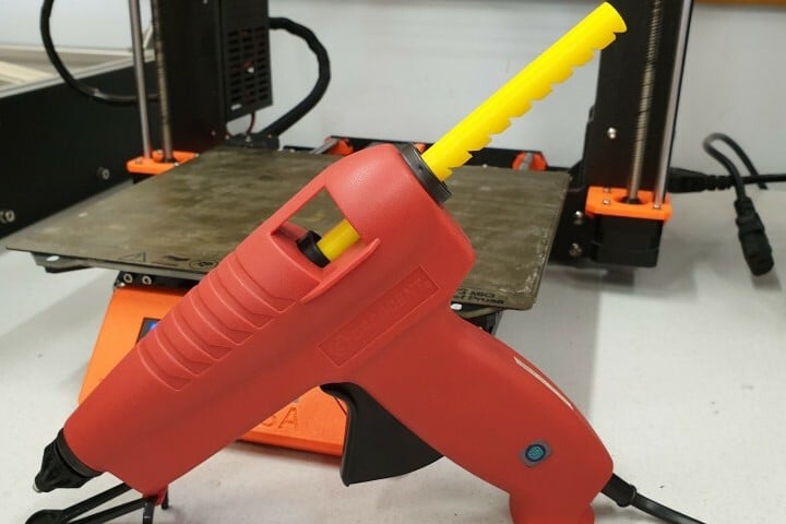 Turn your hot glue gun into a 3D printing pen