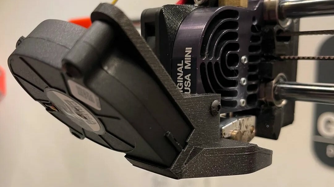 This upgrade is a remix of a fan duct designed for the Prusa MK3