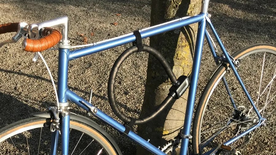 An accessory to keep your bike lock safe and secure