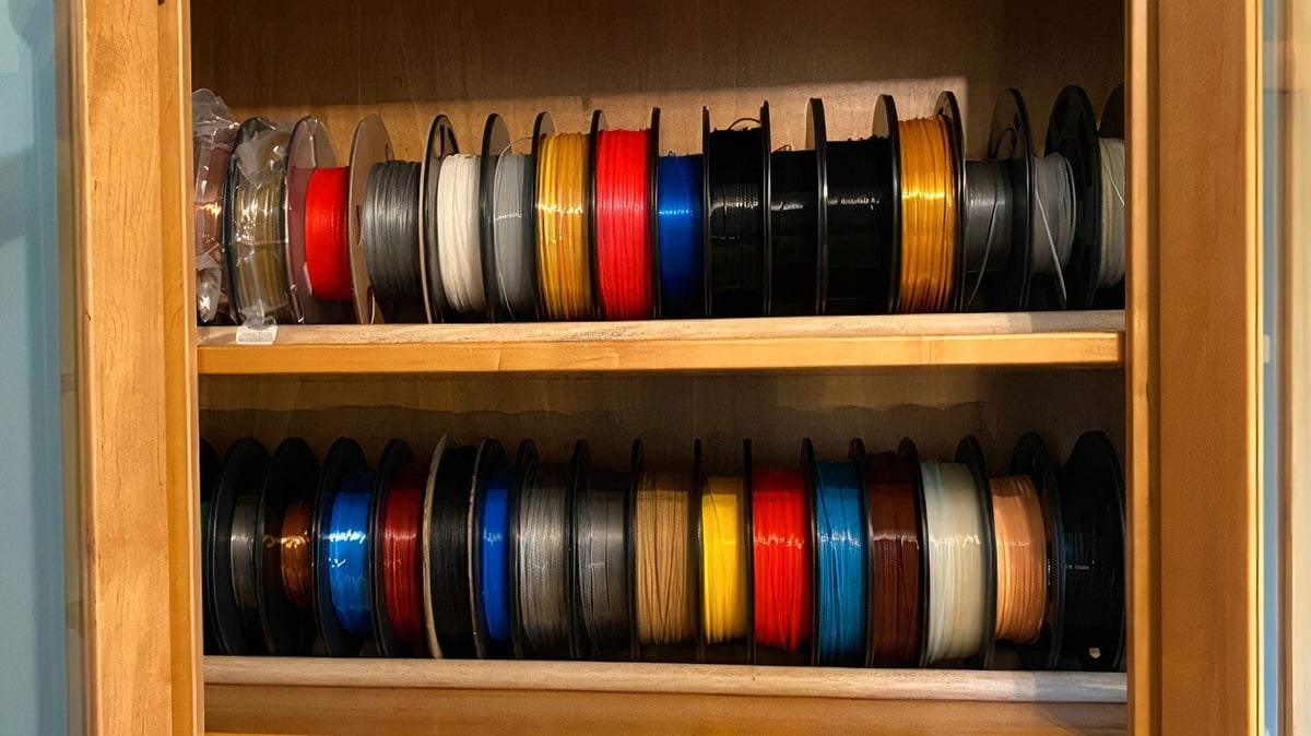 You can print and assemble this spool rack in no time!