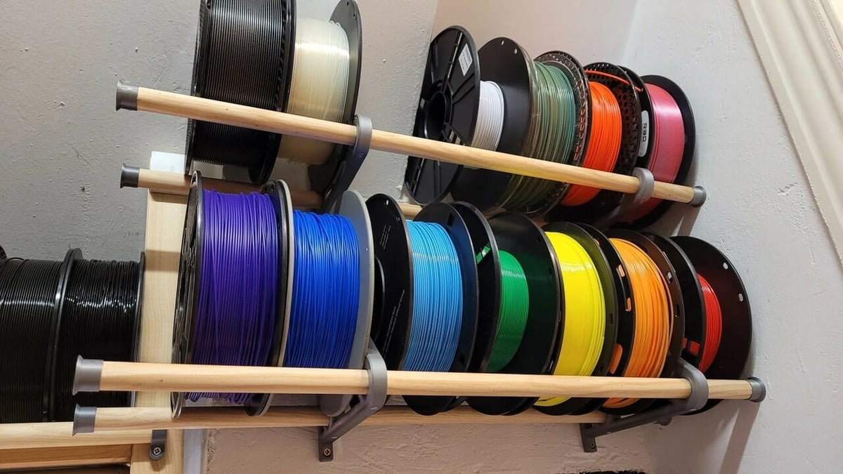 Many makers from the community have printed this rack using ABS and PETG