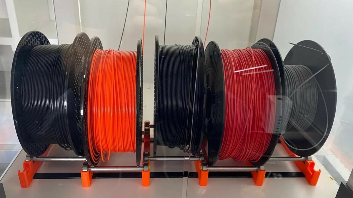 A fantastic spool holder for printing with multiple filaments
