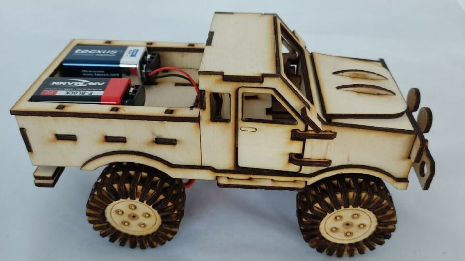 This RC Wood Truck project is a cut about the rest!