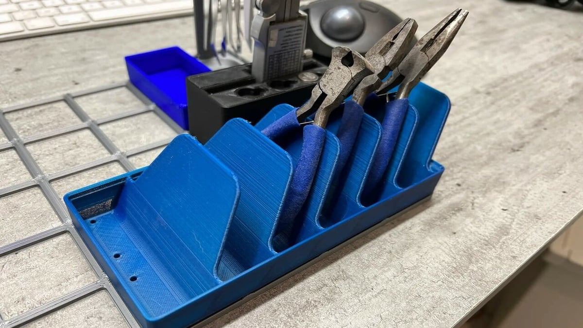 Get a grip on your DIY projects with this handy tool rack