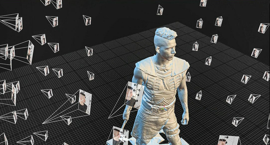 Scanning with photogrammetry: many stills for a model