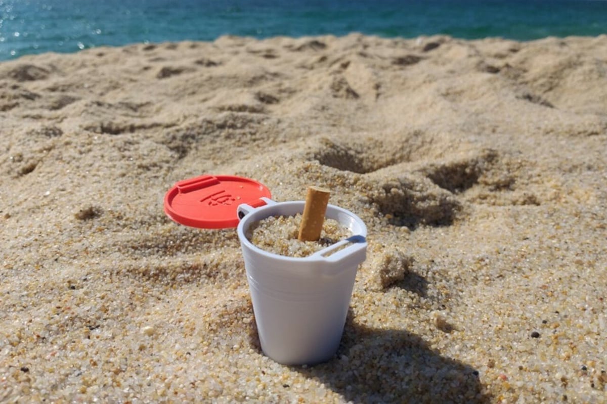 Help keep the beach clean by taking your trash with you!