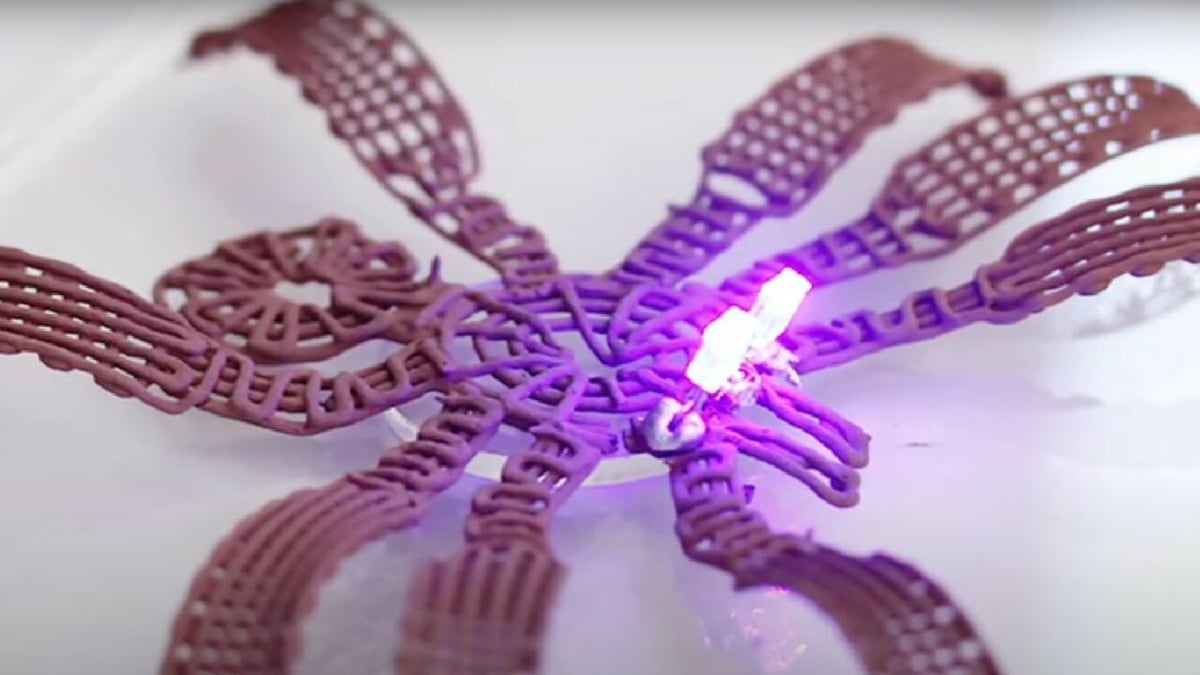 This conductive and shape shifting metallic gel was made through inkjet printing.
