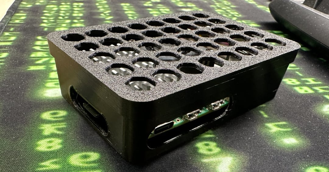 Raspberry Pi 5 Cases With Multicolor Logo by Adam L, Download free STL  model