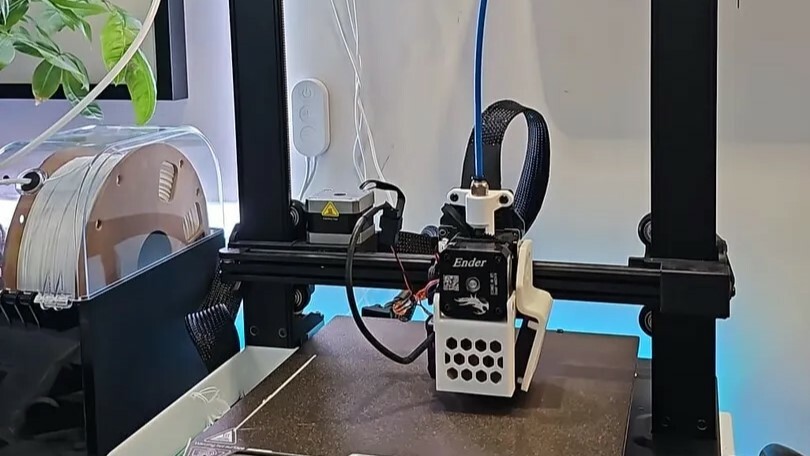 Pair this mod with a filament dryer for better prints with hygroscopic filaments
